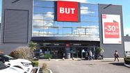 ENSEIGNES COMMERCIALES - Feu vert pour But et M. Bricolage à Lourdes